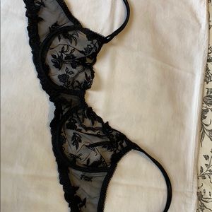 Beautiful, Sexy La Perla underwire bra 34B